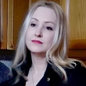 Meet your Posher, Alina